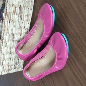 Tieks Ballet Flats, Fuschia, Sz. 7